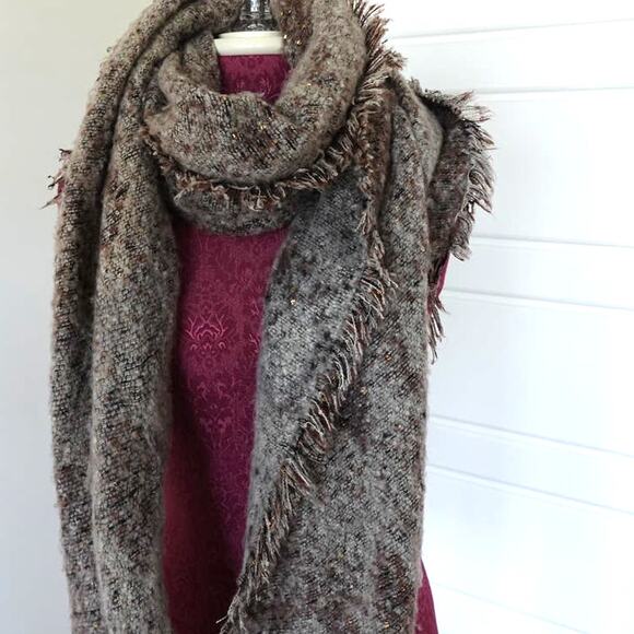 Wrap / scarf / shawl / large 25 x 50 - Picture 3 of 10